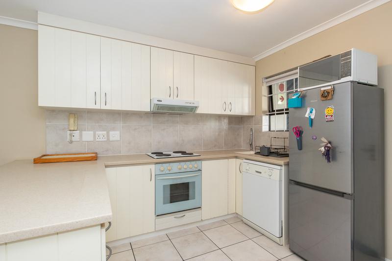 2 Bedroom Property for Sale in Plumstead Western Cape